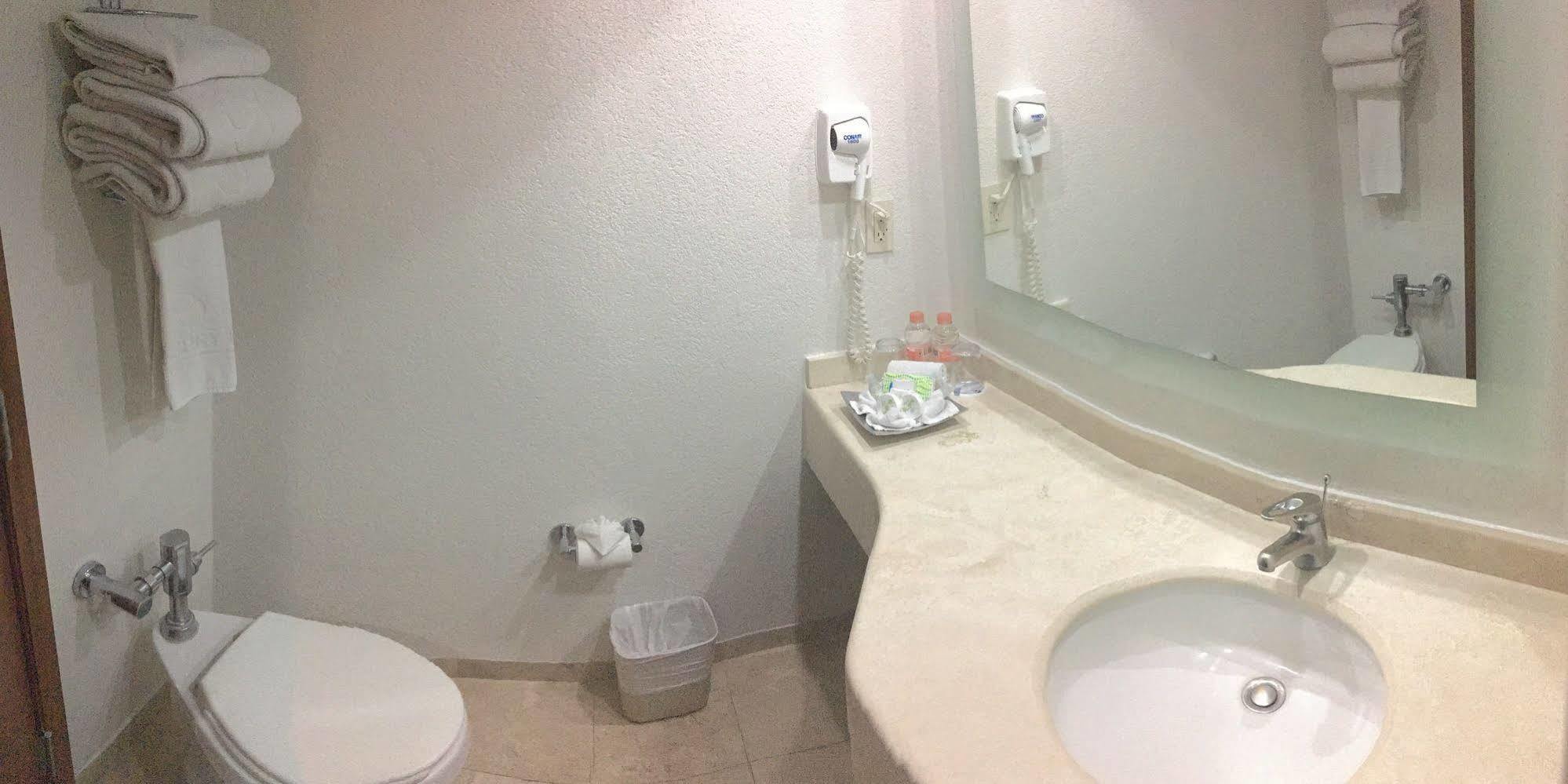 Hotel Mercury Inn 케레타로 외부 사진