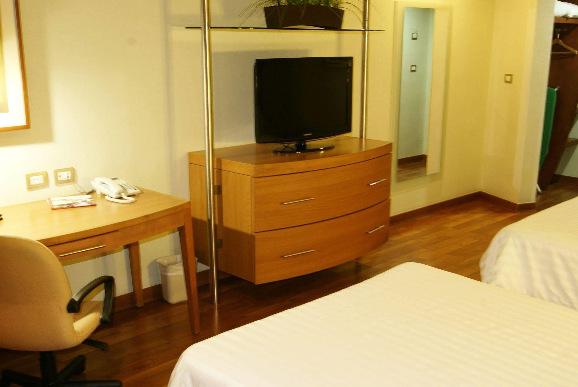 Hotel Mercury Inn 케레타로 외부 사진
